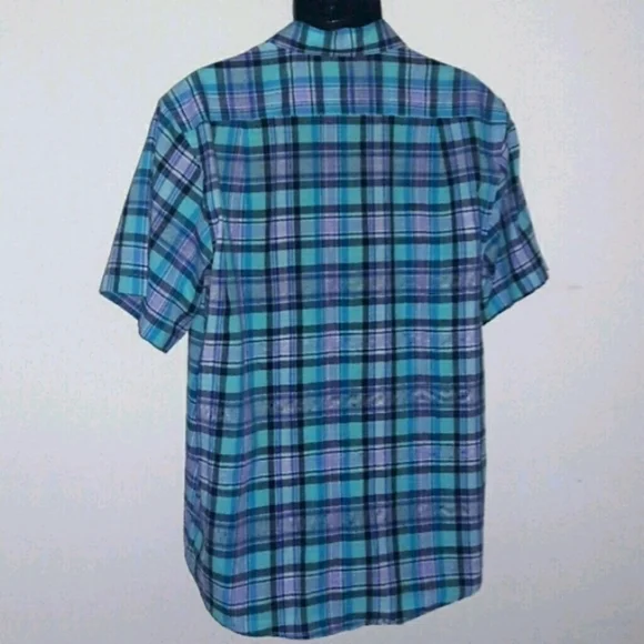 IZOD Plaid Casual Short Sleeve Shirt, M - Picture 4 of 5